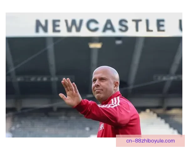 斯洛特感叹去年成就未受重视 红军更衣室存新老派系